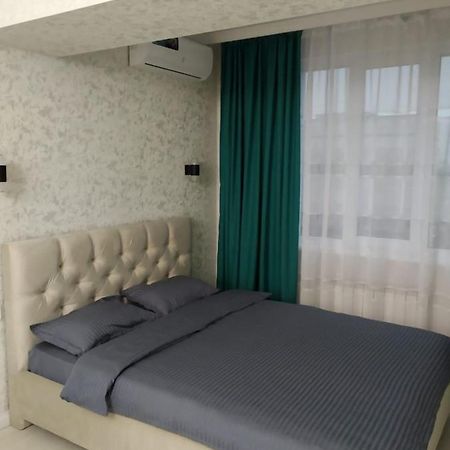 Молодежный Lejlighed Almaty Eksteriør billede