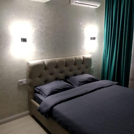 Молодежный Lejlighed Almaty Eksteriør billede